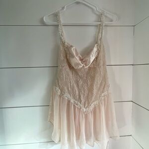 Circa 2000 vintagege lace nightie camisole silk satin y2k balletcore